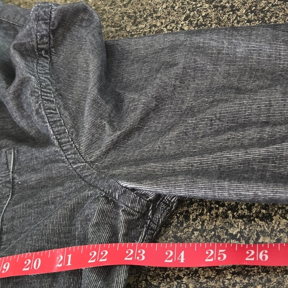 Express Women's L Gray Button-Up Shirt Long Sleeve Buttoned Collar Chest Pocket - Picture 11 of 16